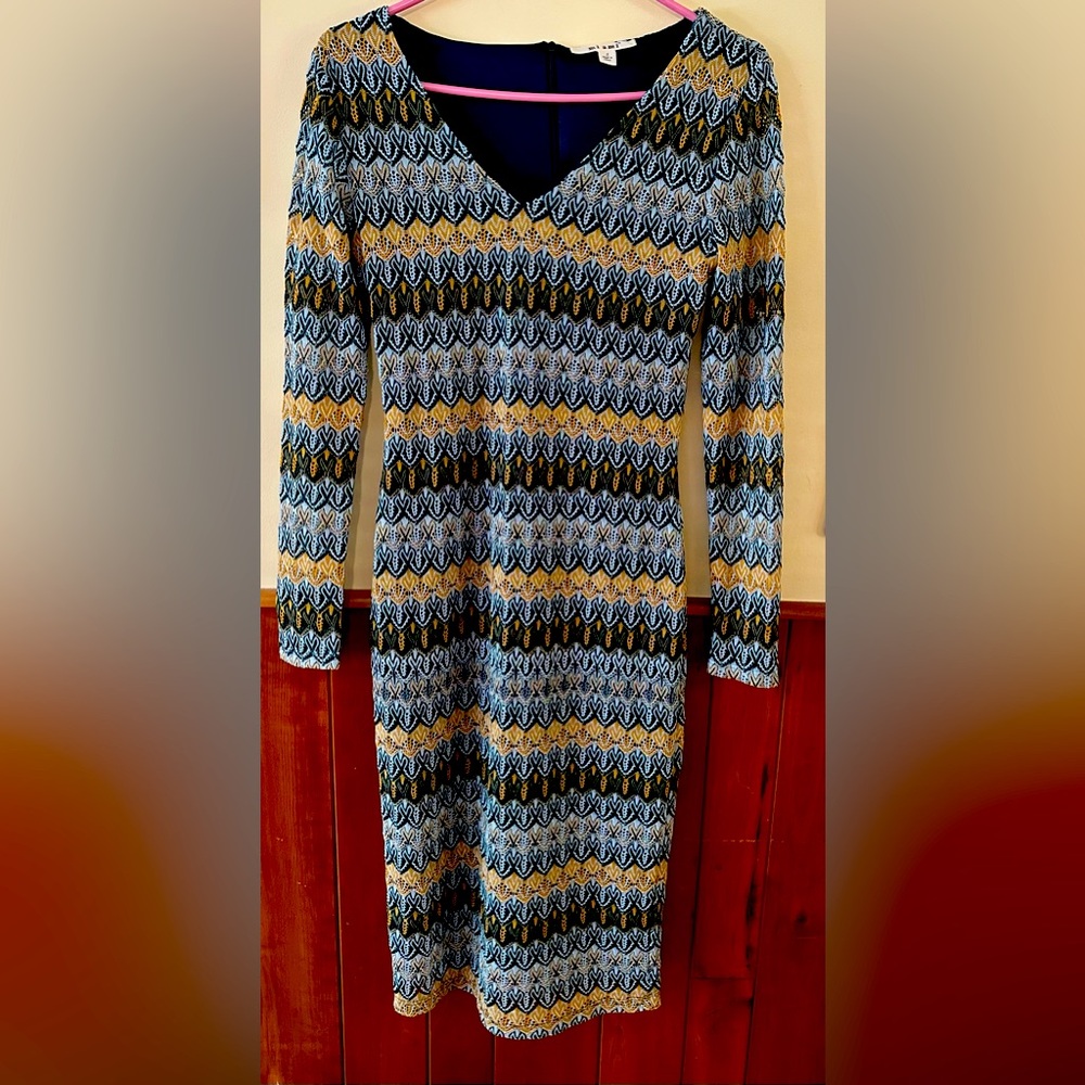 MIAMI size SMALL midi earth tone midi dress.  V-neck, long sleeves.